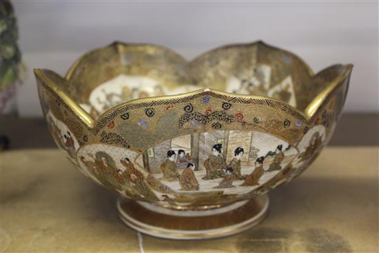 A Japanese Satsuma pottery lotus petalled bowl, Meiji period, signed Hododa, diam. 24cm